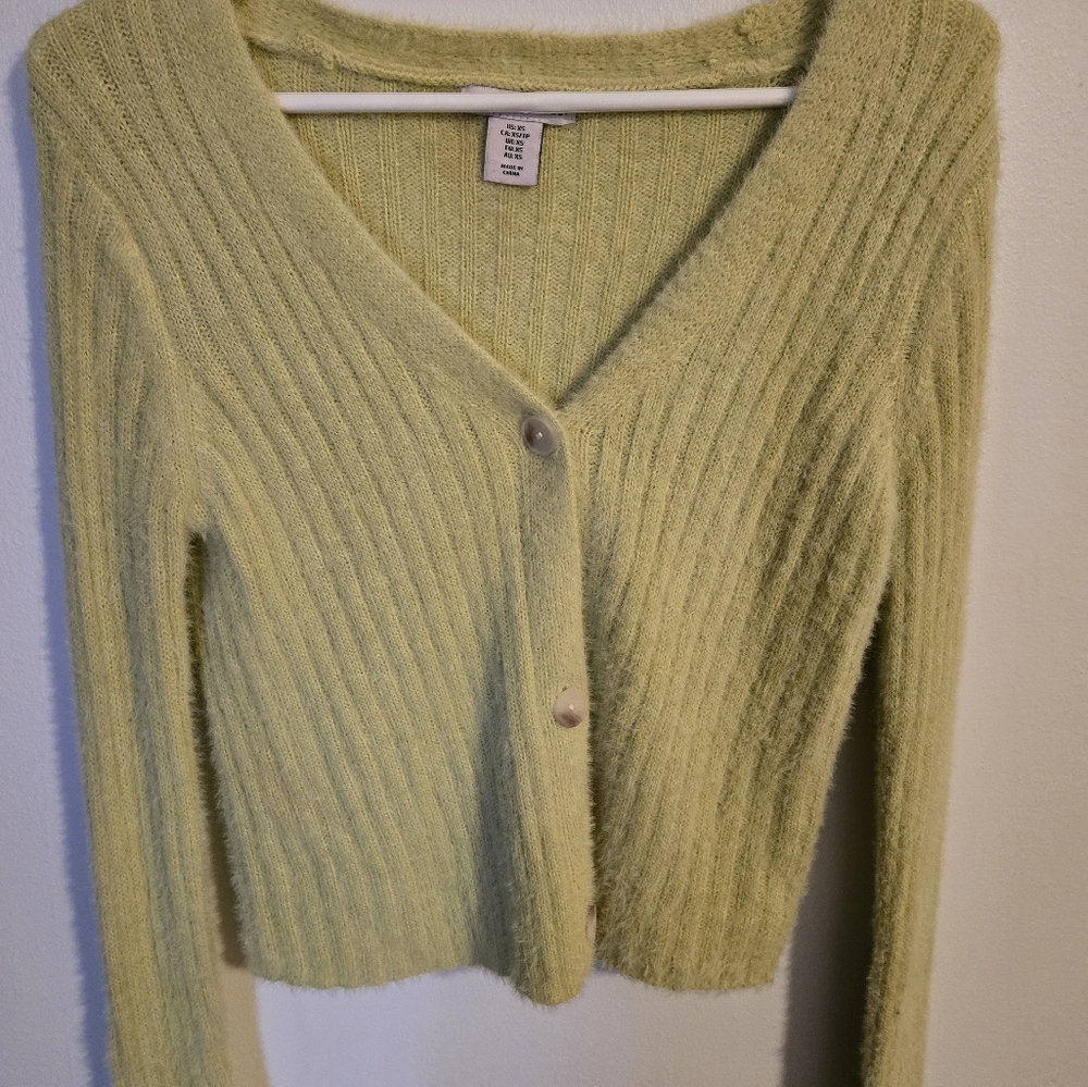 Cardigan - Picture 3 of 9